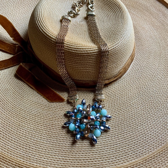 Gorgeous Sparkly Rhinestone Cluster on Gold Tone Mesh Chain Necklace - Natasha - Picture 2 of 8